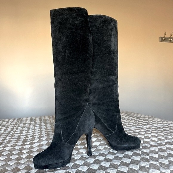 BCBGeneration Dishy Black Suede Platform Heeled Boots Women’s Size 9 - Picture 12 of 12